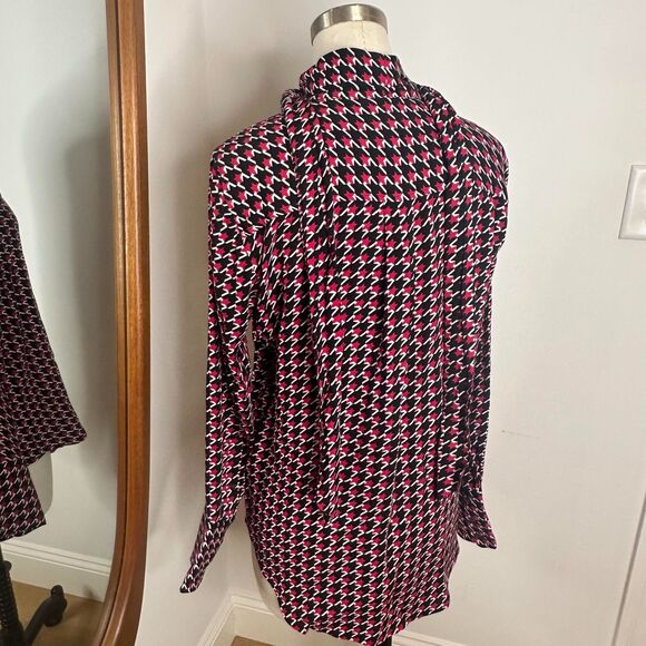Equipment graphic houndstooth print blouse - Picture 9 of 9